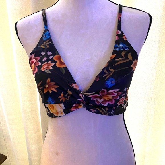 CBR Bandeau Top 🌷🌷 - Picture 3 of 10